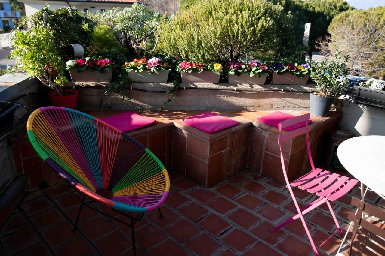 Sound Of Colors - Art Design Apartment Desenzano del Garda Exteriör bild