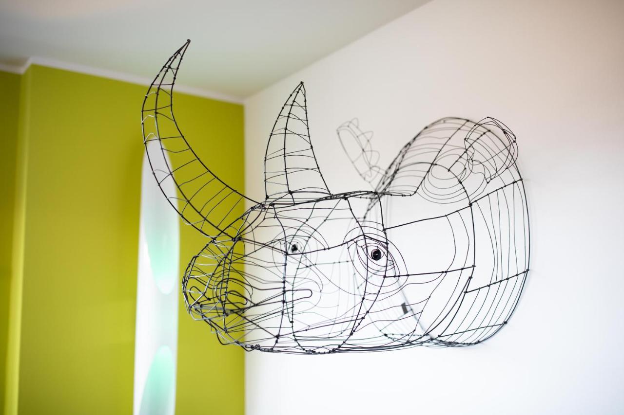 Sound Of Colors - Art Design Apartment Desenzano del Garda Exteriör bild