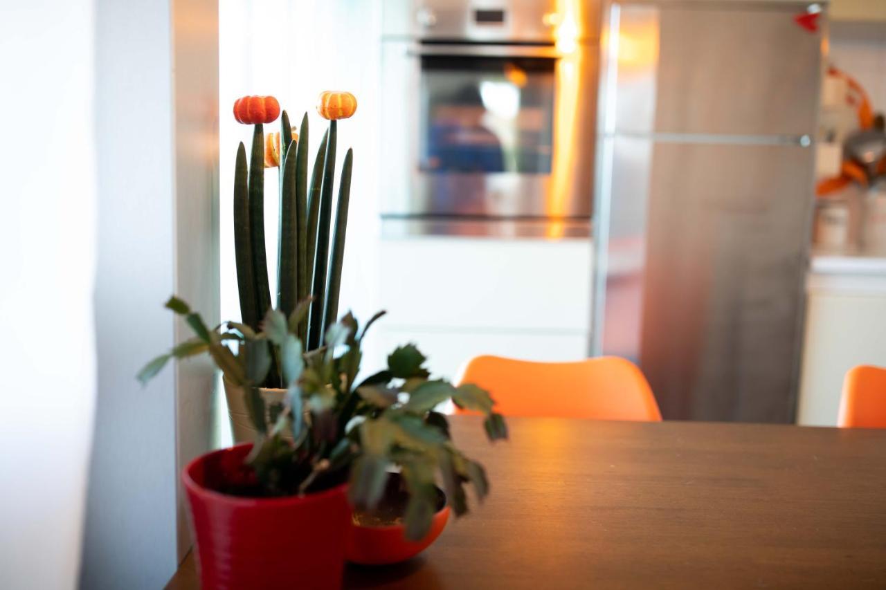 Sound Of Colors - Art Design Apartment Desenzano del Garda Exteriör bild