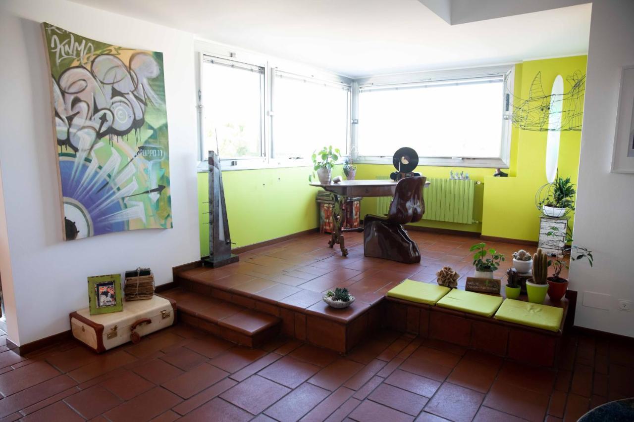 Sound Of Colors - Art Design Apartment Desenzano del Garda Exteriör bild
